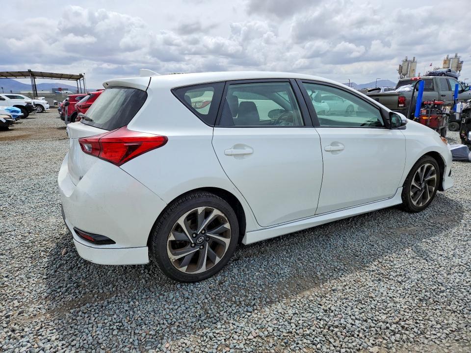 2016 Scion Im Base