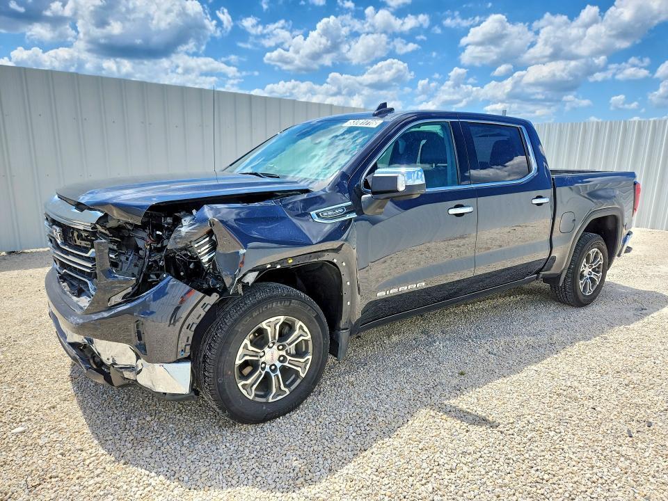 2025 GMC Sierra C1500 SLT
