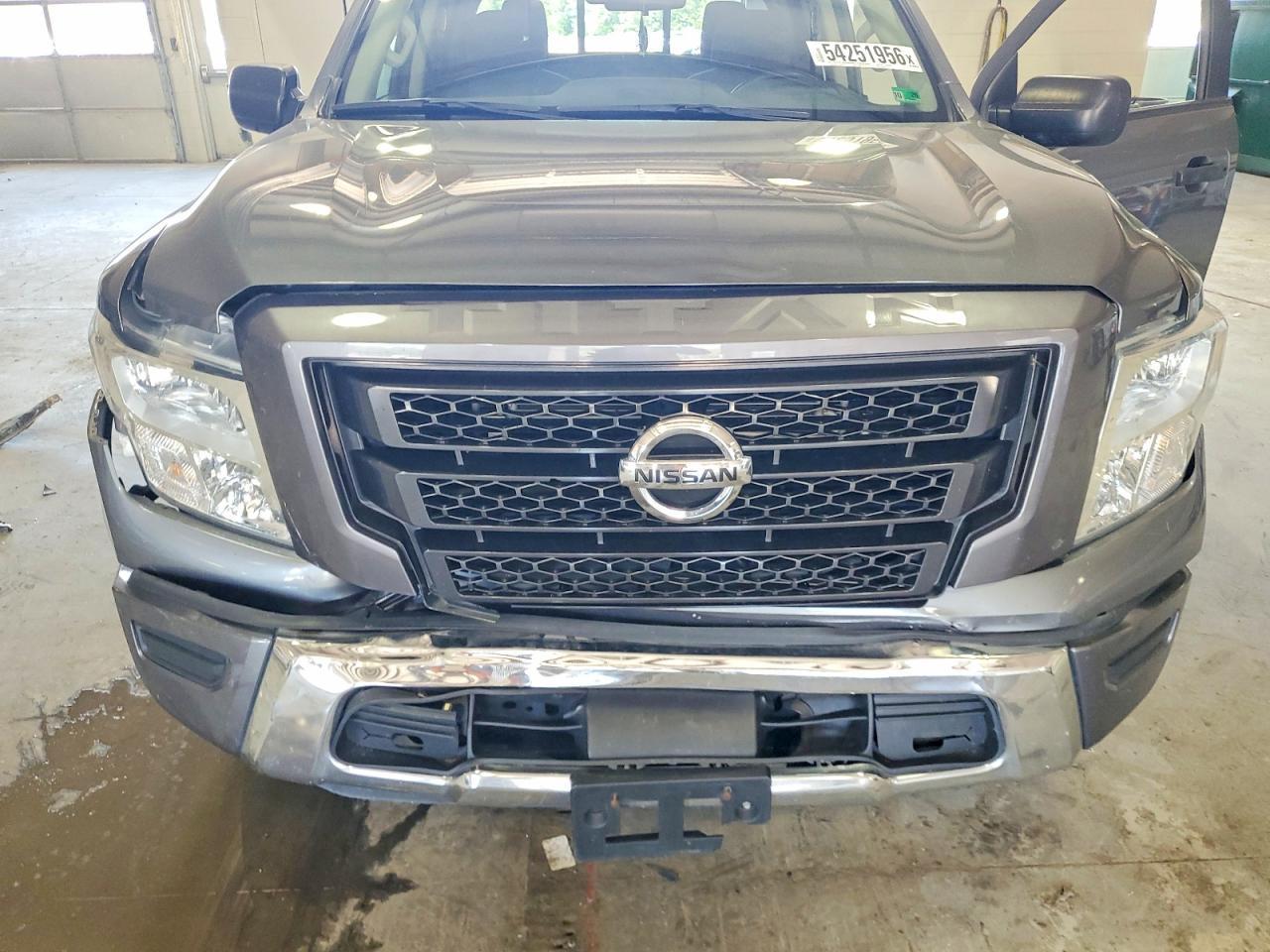 2022 Nissan Titan S