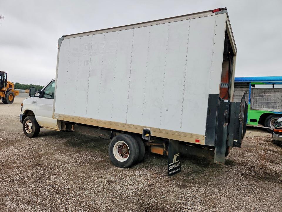 2012 Ford E350 BOX Truck