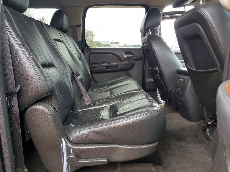 2012 Chevrolet Suburban K1500 lt