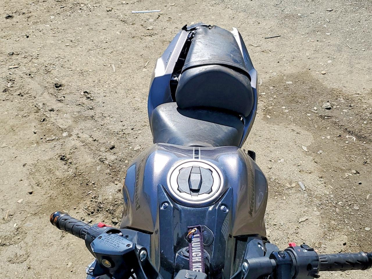 2021 Kawasaki EX650 N