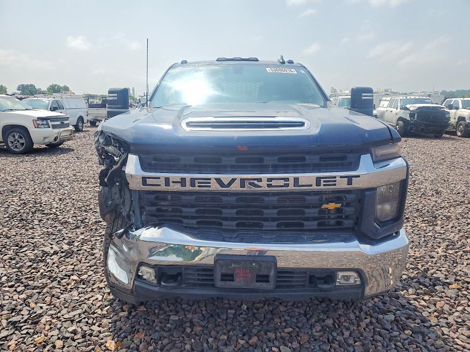 2022 Chevrolet Silverado K3500 LT