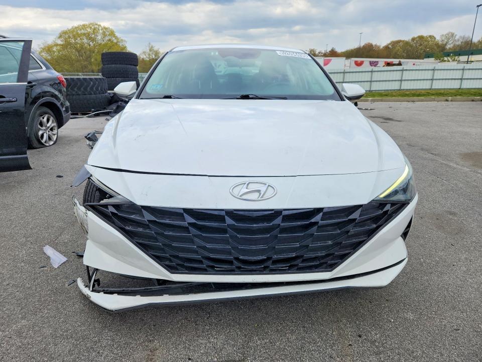 2021 Hyundai Elantra se
