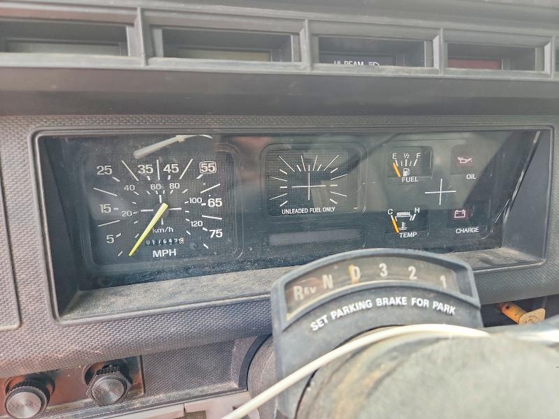 1998 Ford F700