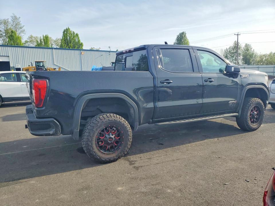 2022 GMC Sierra K1500 AT4