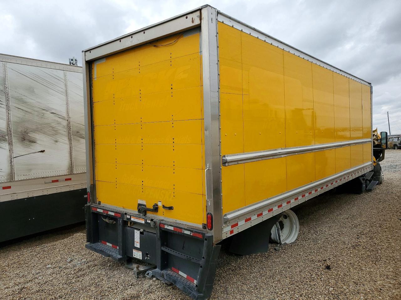 2023 International MV607 BOX Truck