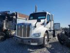 2016 Peterbilt 579 Semi Truck