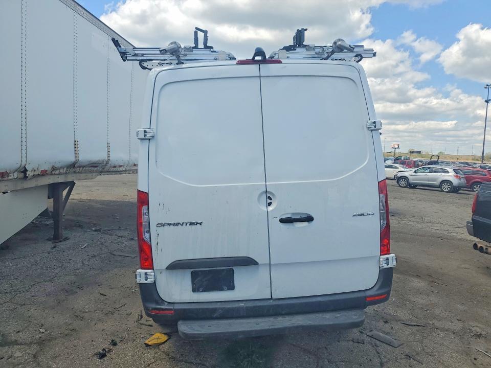 2022 Mercedes-Benz Sprinter 2500