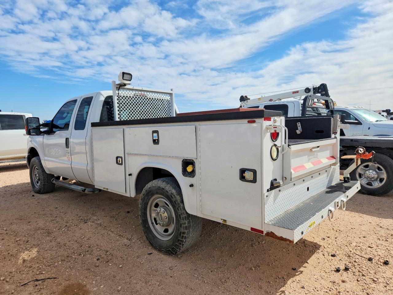 2016 Ford F350 Super Duty Utility / Service Truck