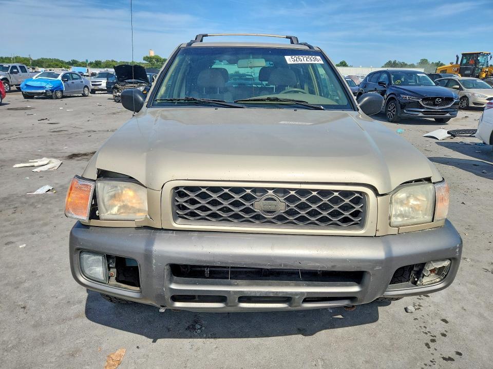 2001 Nissan Pathfinder se
