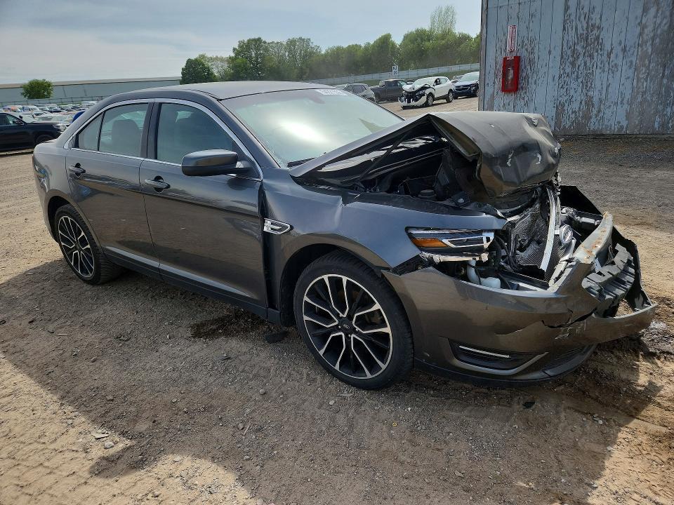 2017 Ford Taurus sel