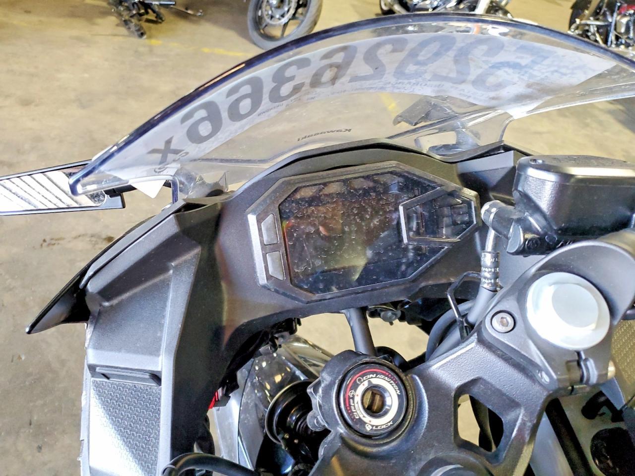 2025 Kawasaki EX500