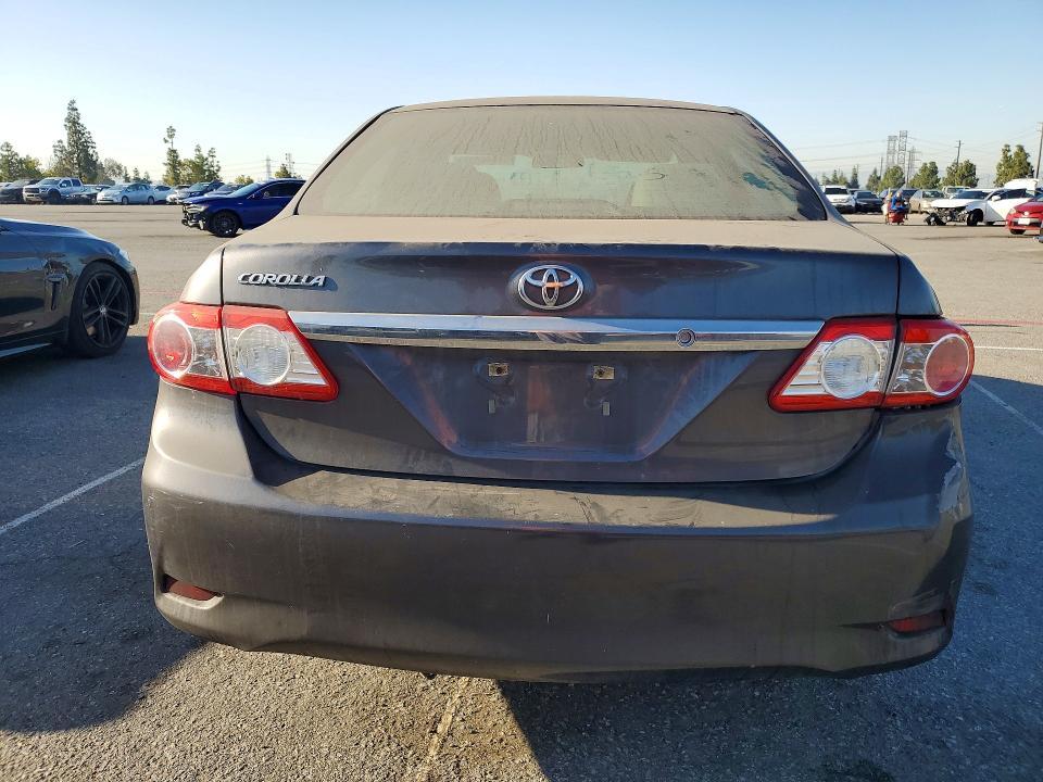 2013 Toyota Corolla l