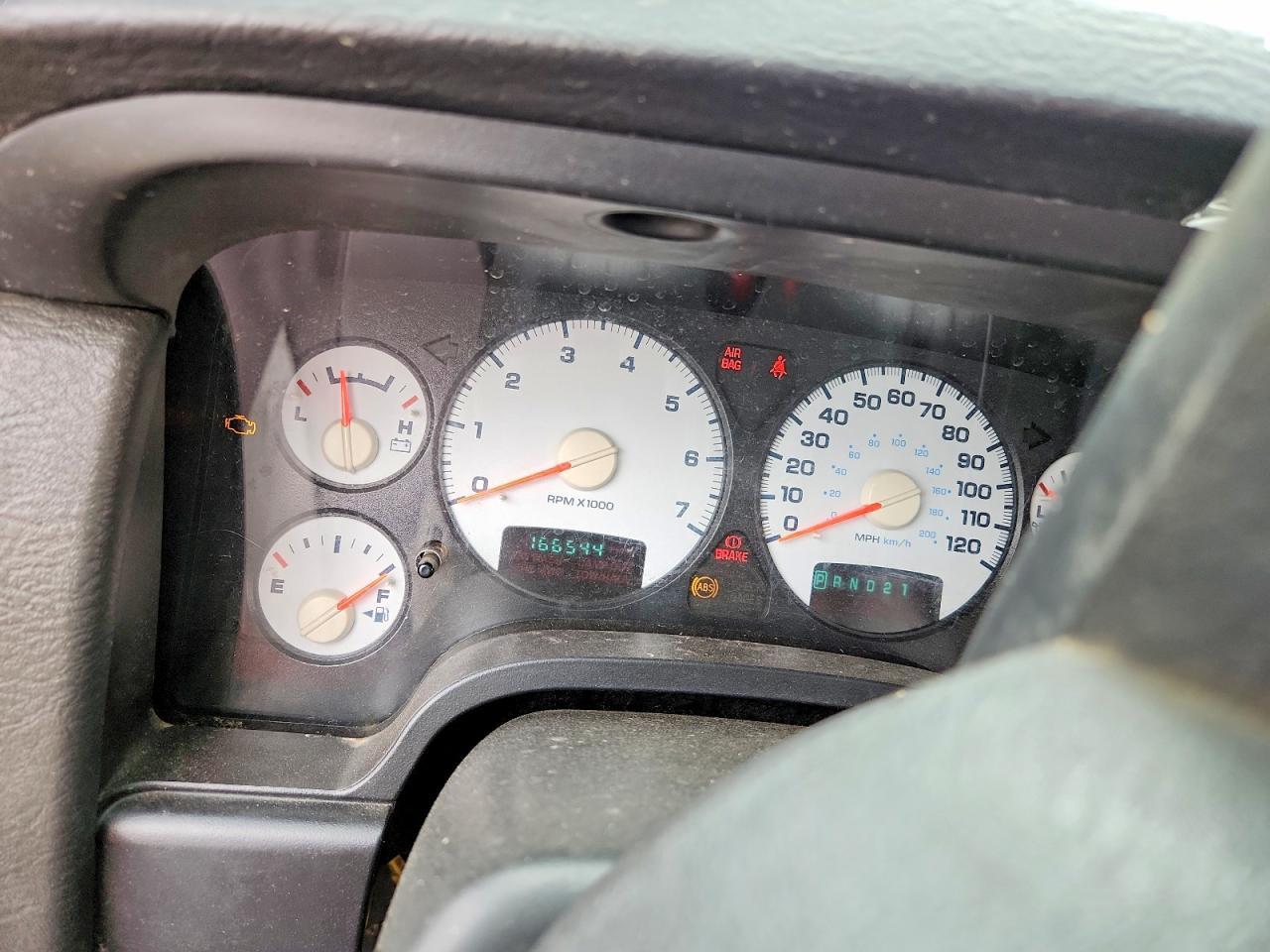 2004 Dodge RAM 1500 ST
