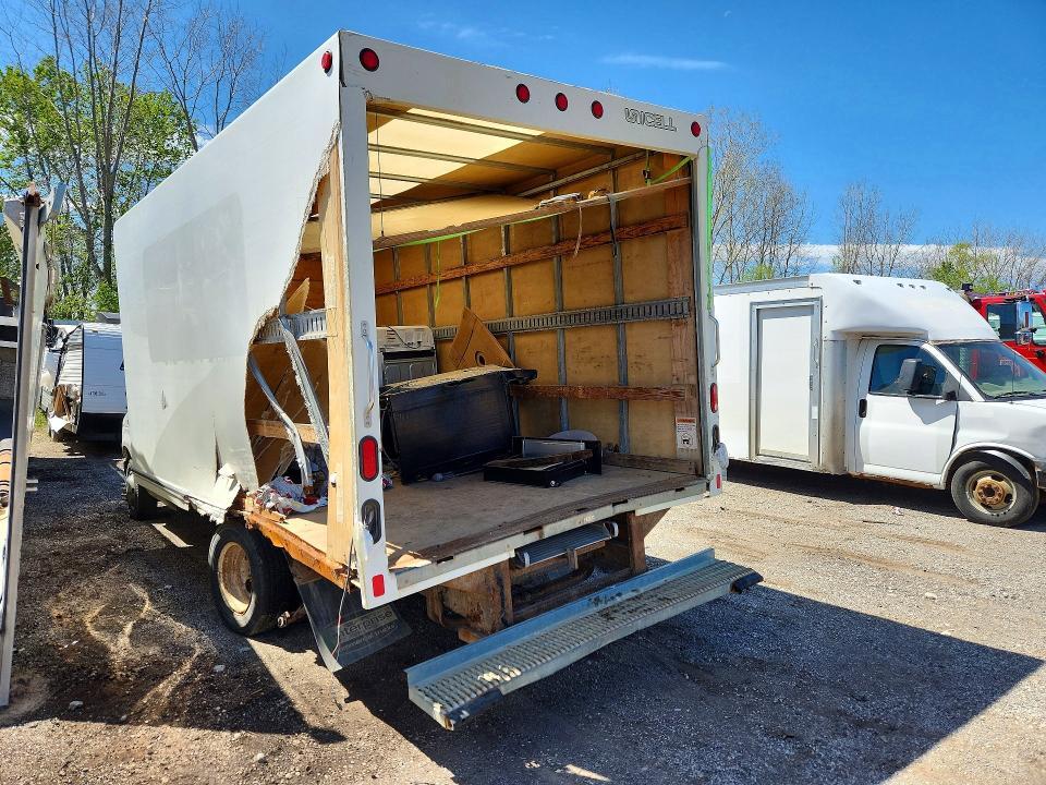 2018 Ford Econoline E350 Super Duty Cutaway Van