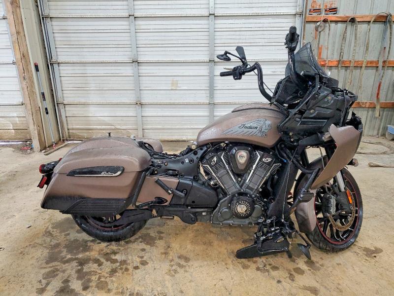 2021 Indian Motorcycle Co. Challenger Dark Horse