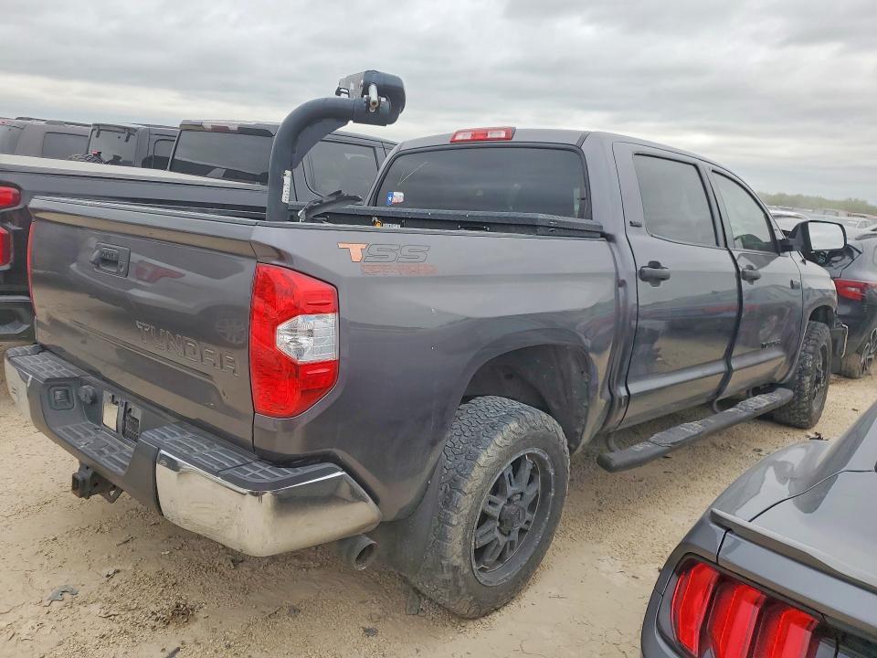 2017 Toyota Tundra Crewmax SR5