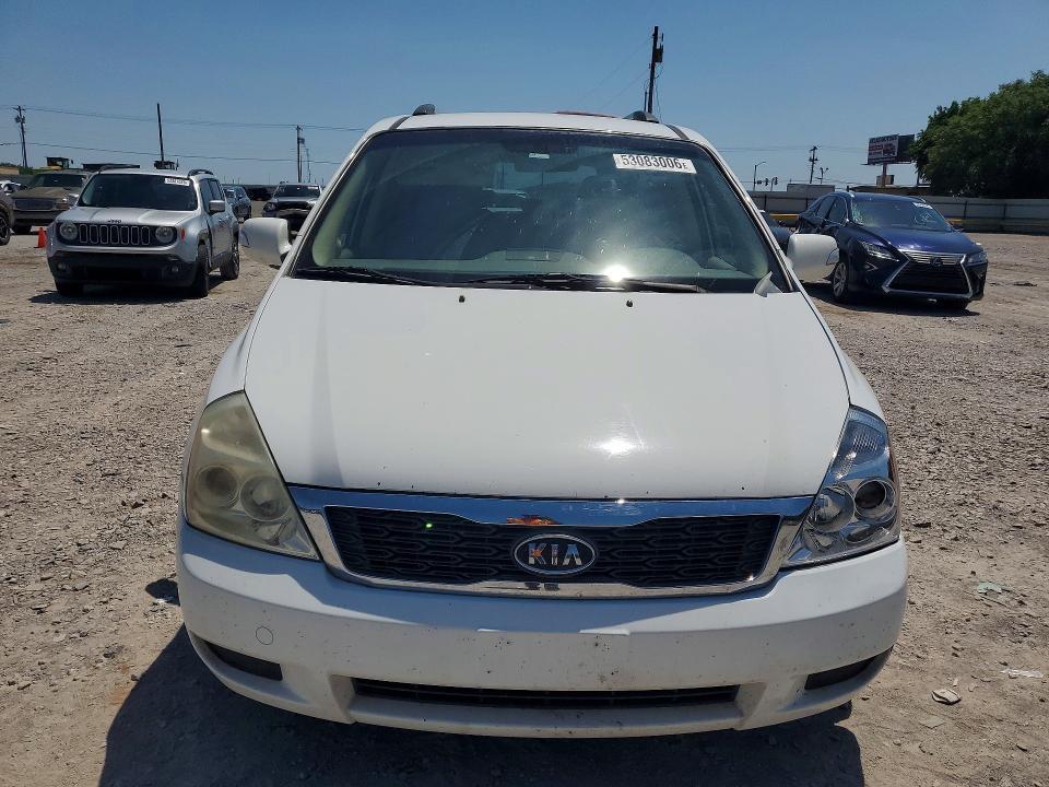 2011 KIA Sedona lx