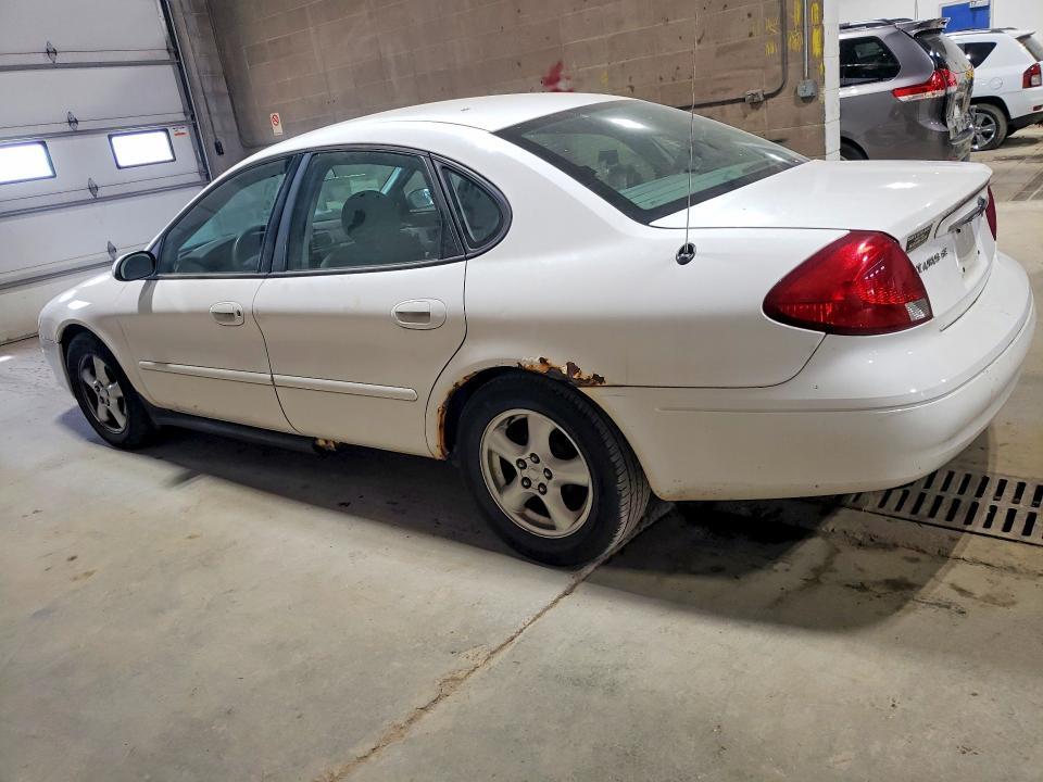 2003 Ford Taurus se