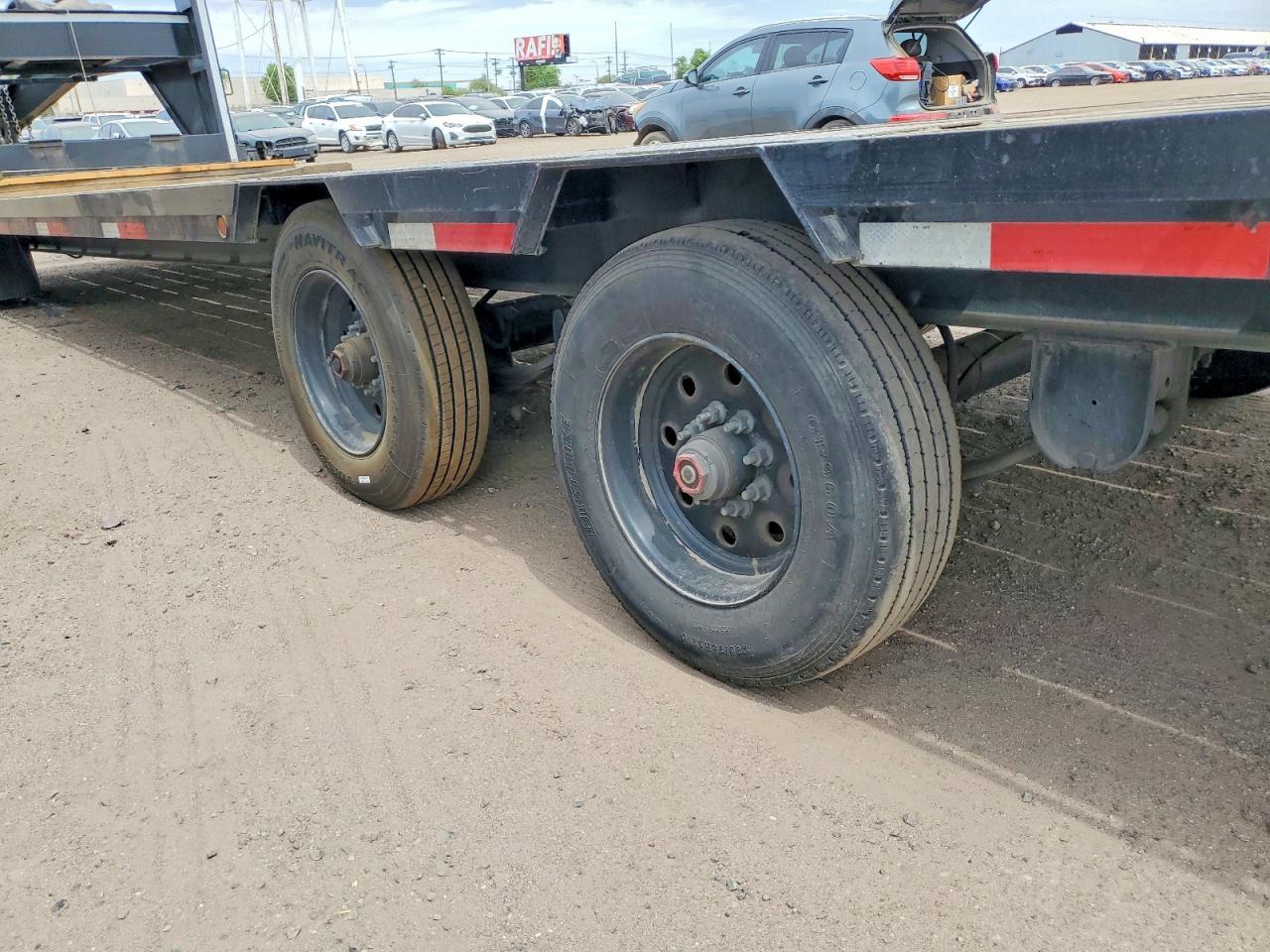 2024 Ranch King GNLS32-20DKC1LPSS  Equipment Trailer
