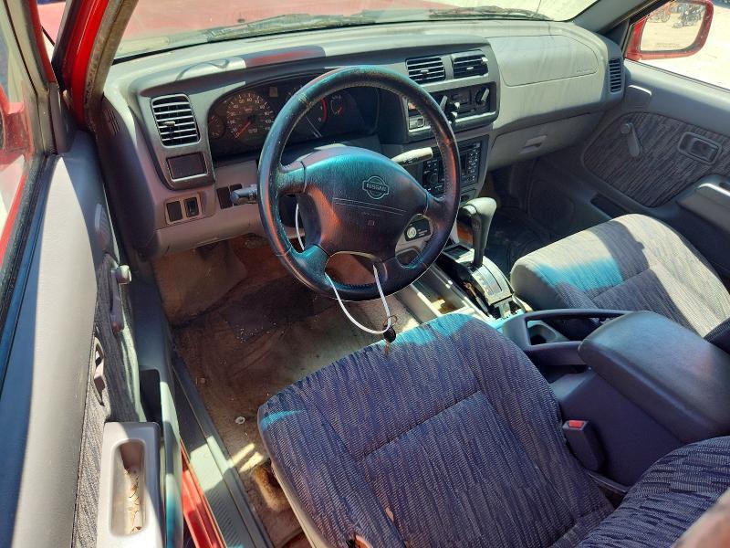 2000 Nissan Frontier XE Desert Runner