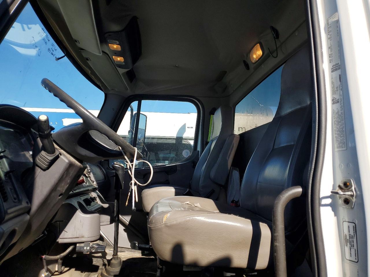 2011 Freightliner Business Class M2 Digger Derrick Truck