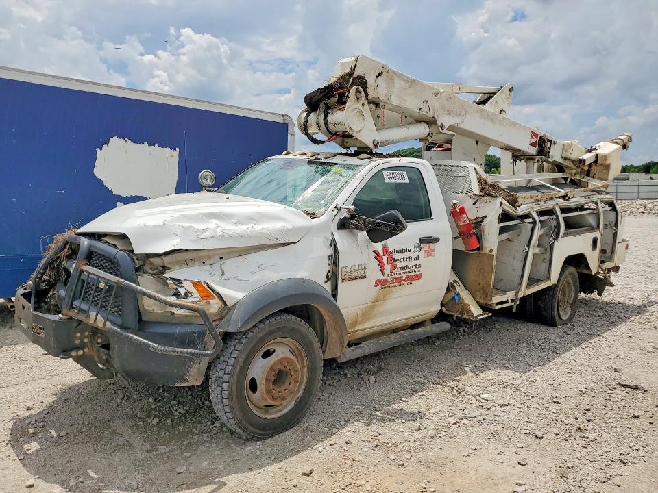 2016 Dodge RAM 5500 Bucket Truck