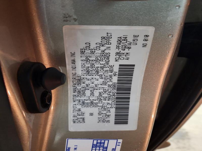 2004 Toyota Sienna xle 7 Passenger