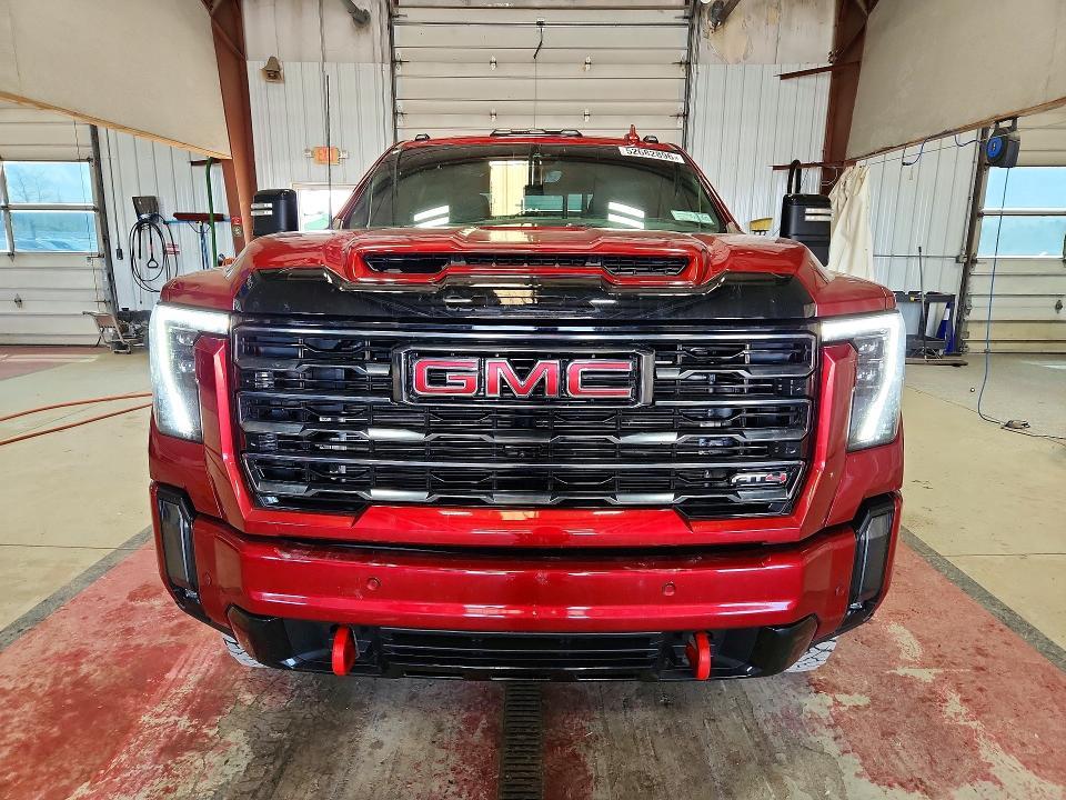 2024 GMC Sierra K2500 AT4