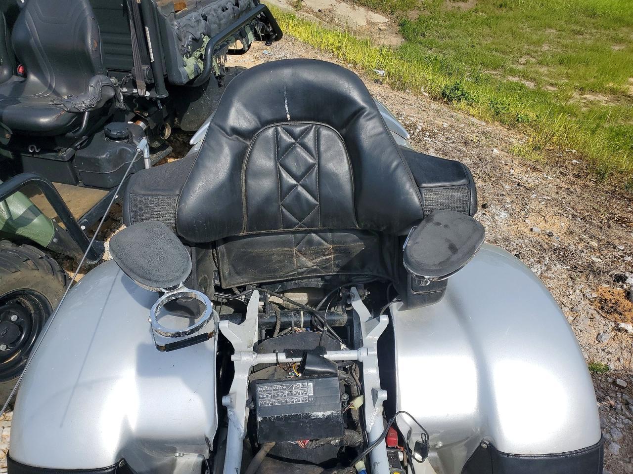 2005 Honda GL1800