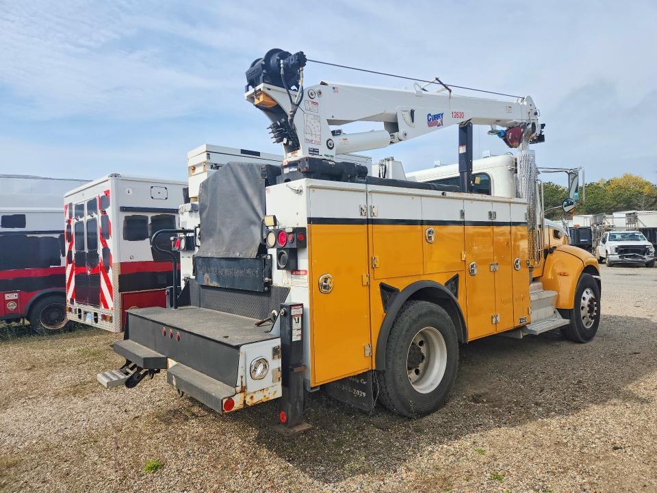 2016 Peterbilt 337