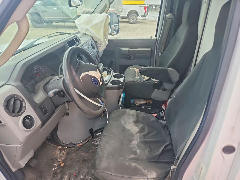 2016 Ford E350 BOX Truck