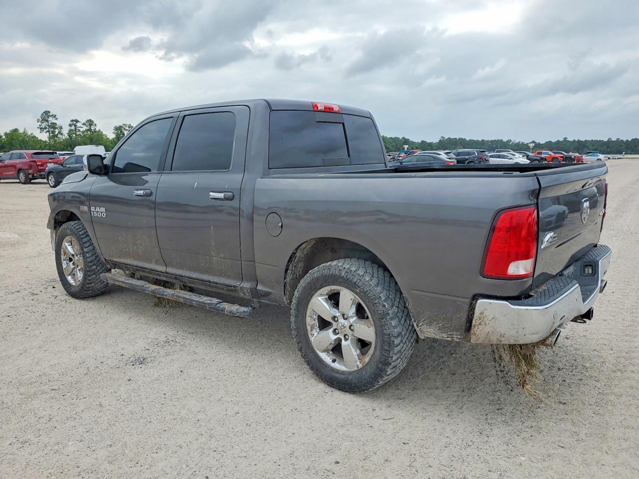 2016 Dodge RAM 1500 SLT