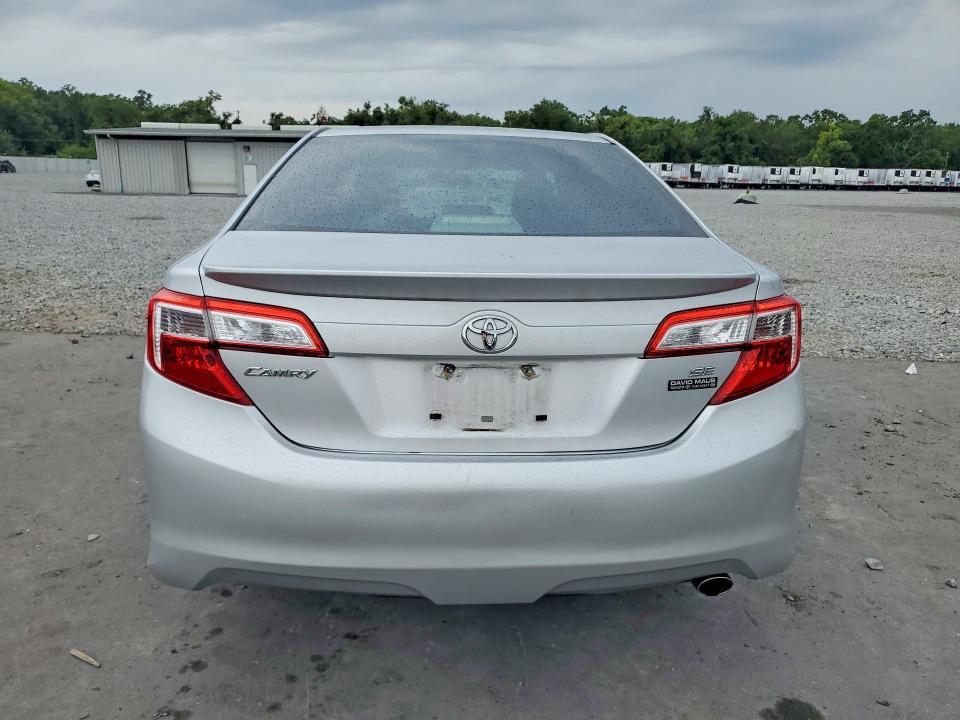 2013 Toyota Camry se