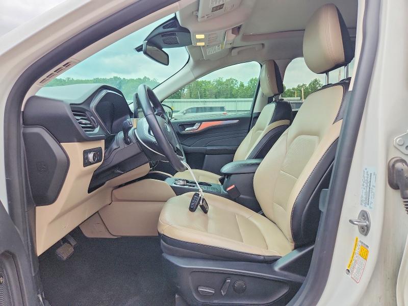 2021 Ford Escape Titanium