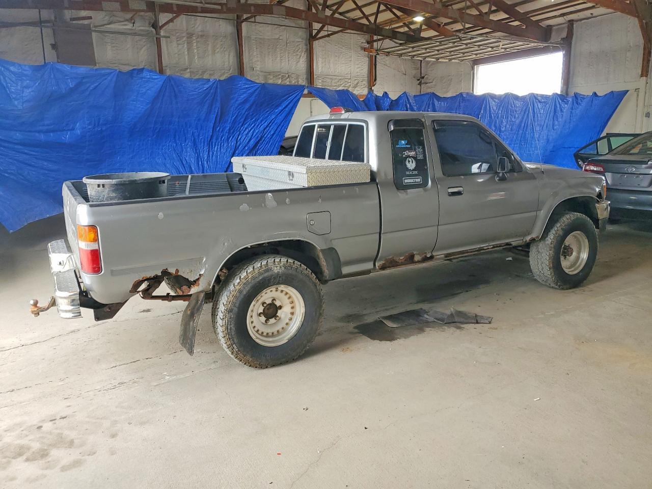 1994 Toyota Pickup DX