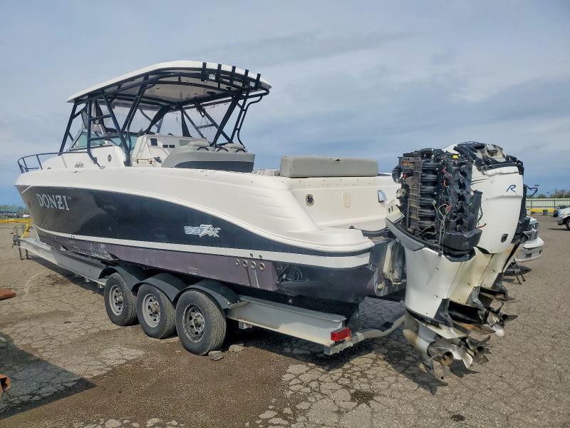 2006 Donzi Boat-Boat