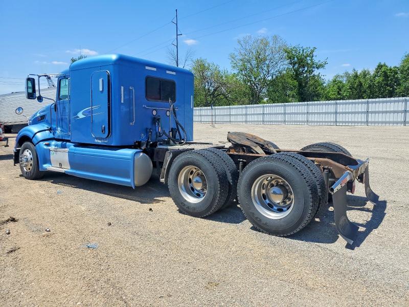 2011 Peterbilt 386 Semi Truck