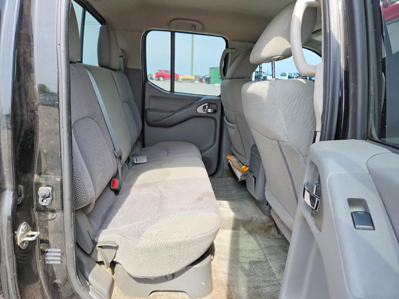 2018 Nissan Frontier SV