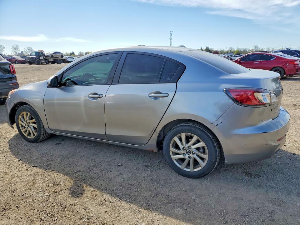 2013 Mazda 3 I
