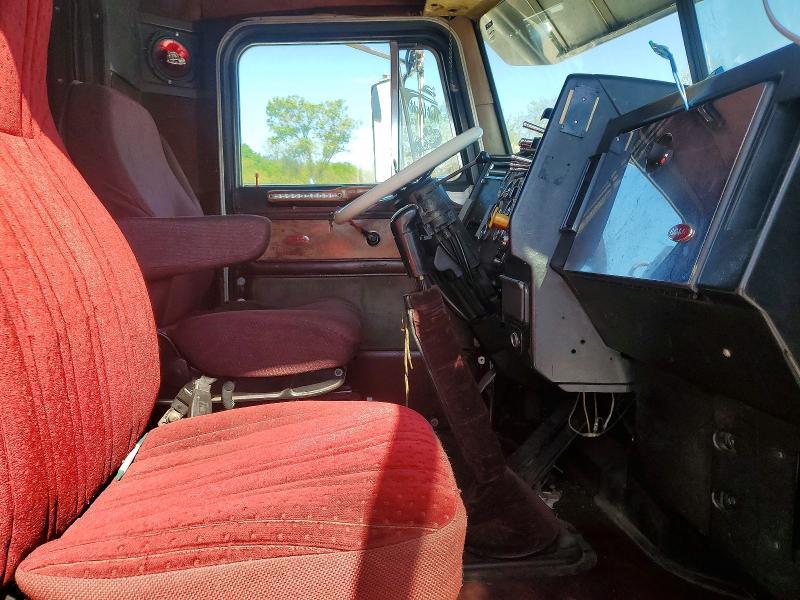 1988 Peterbilt 379 TOW Truck