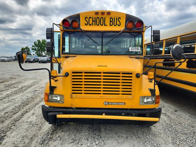 2001 International 3000 3800