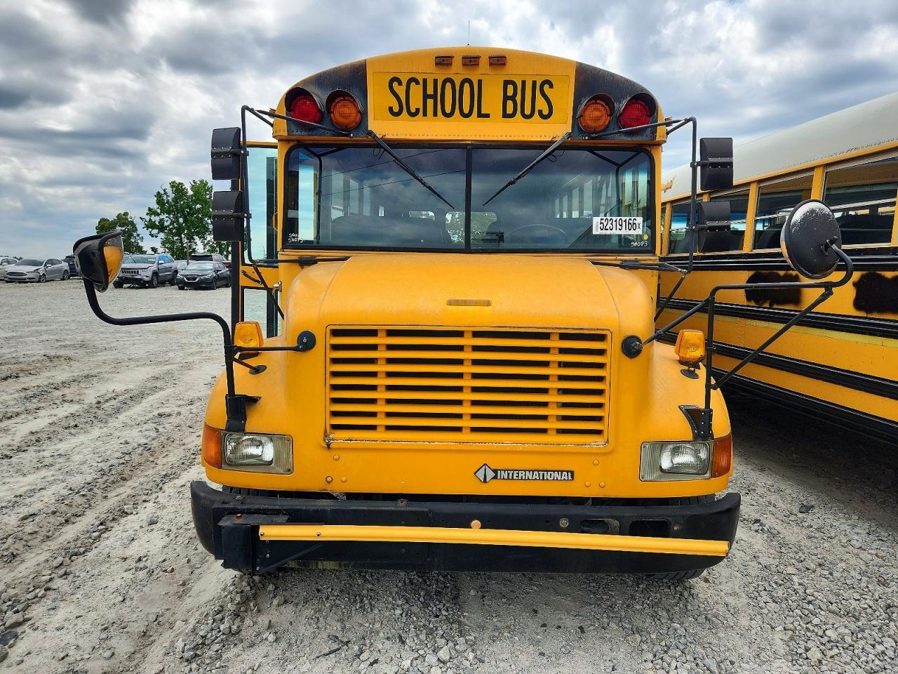 2001 International 3000 3800