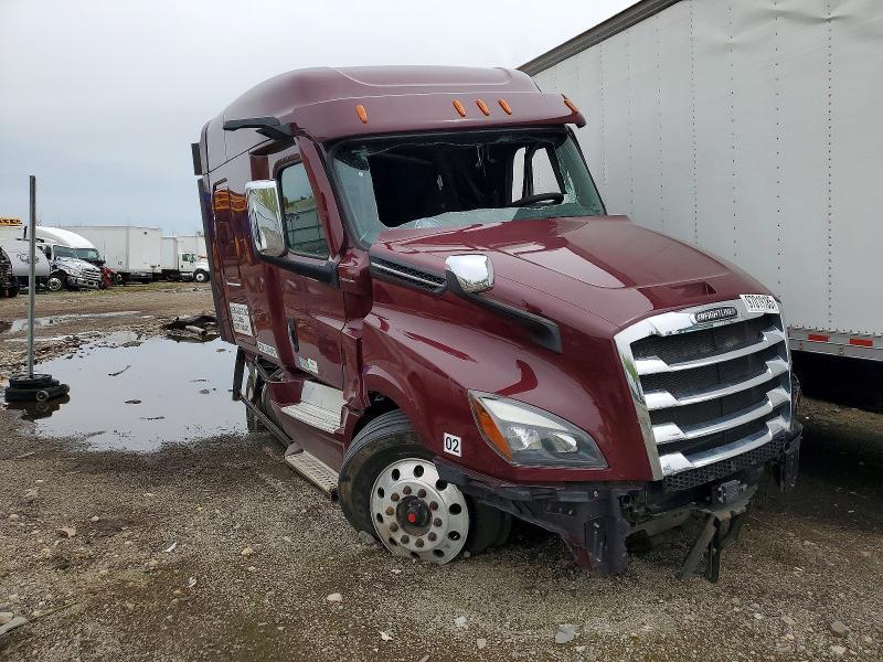 2020 Freigliner Cascadia 126