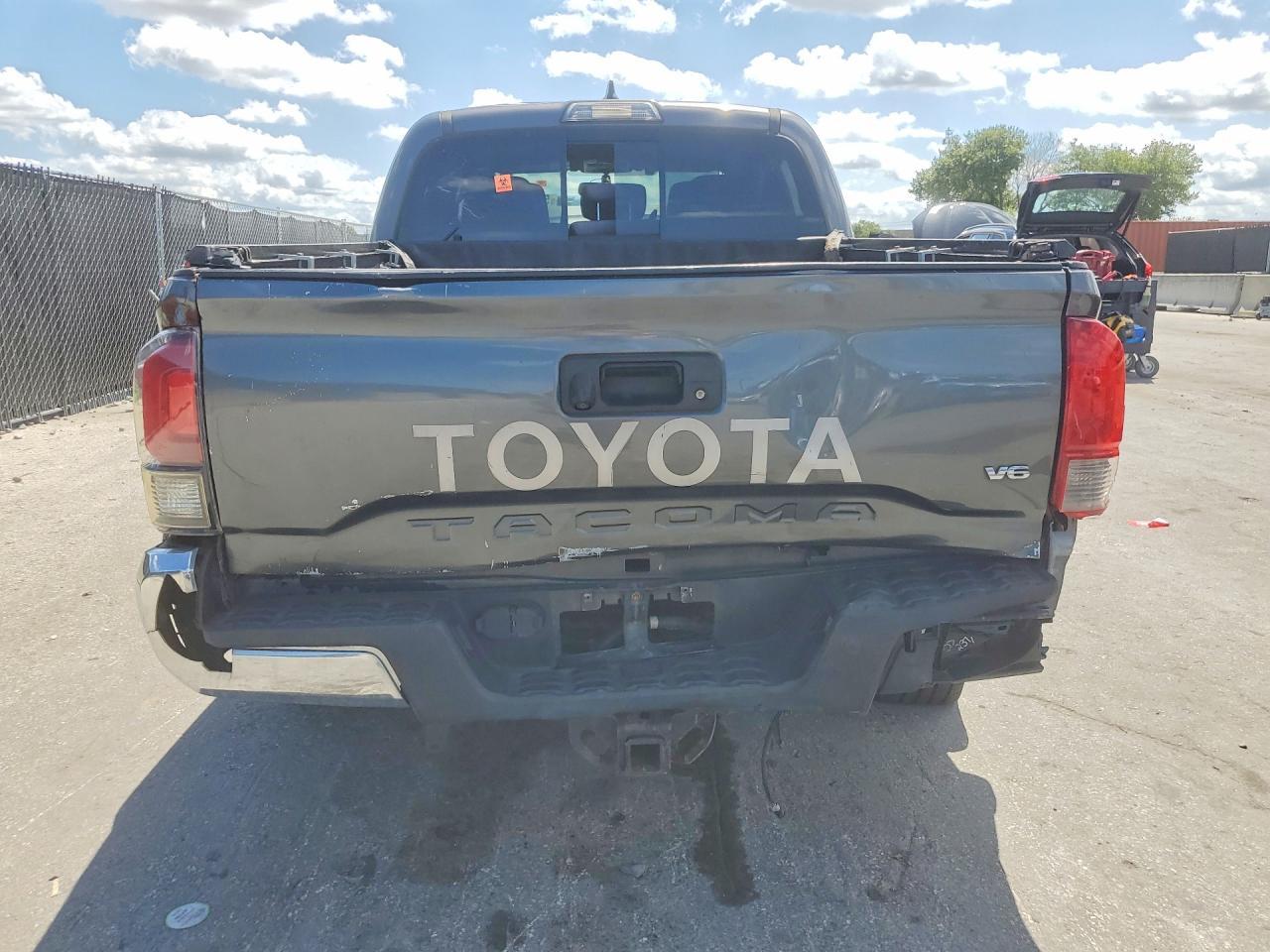 2017 Toyota Tacoma TRD OFF-Road