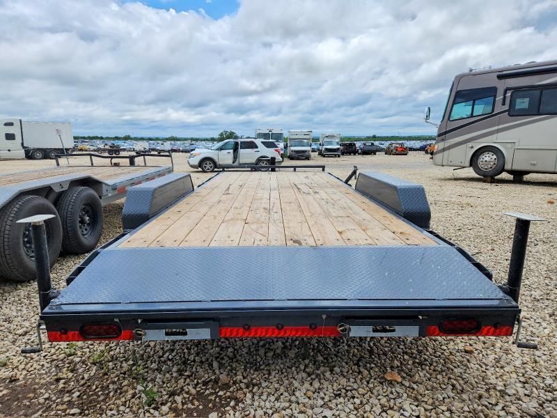 2026 Lamar H6832027 Equipment Trailer