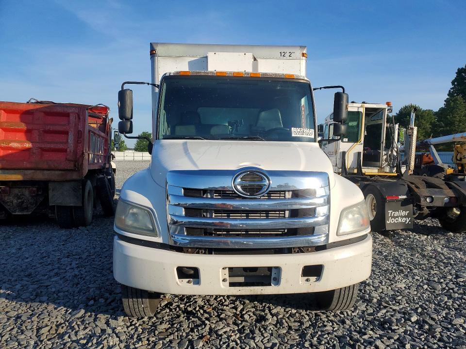 2013 Hino 258/268 BOX Truck