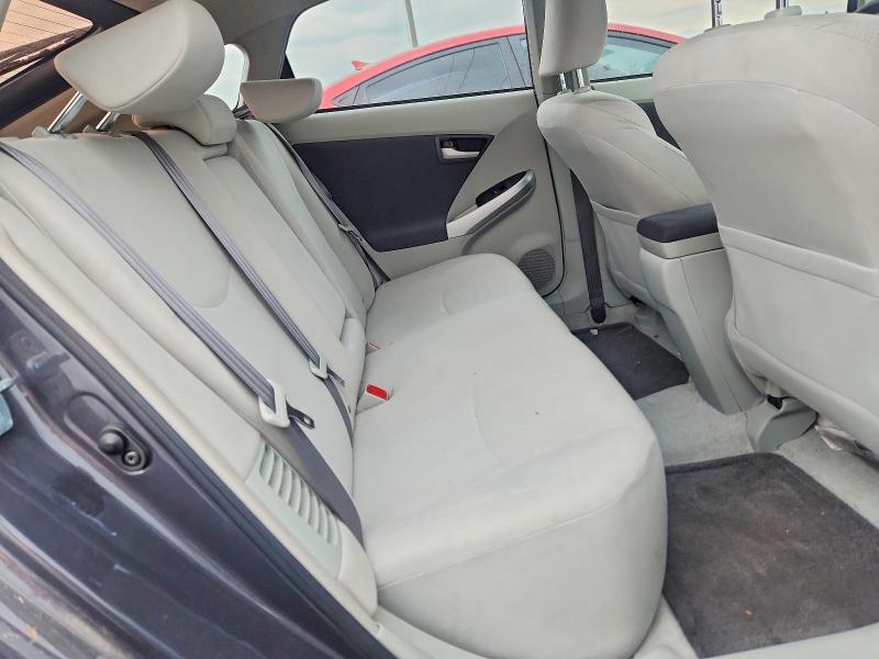 2010 Toyota Prius ii