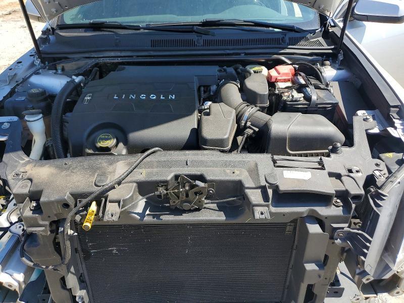 2014 Lincoln MKS